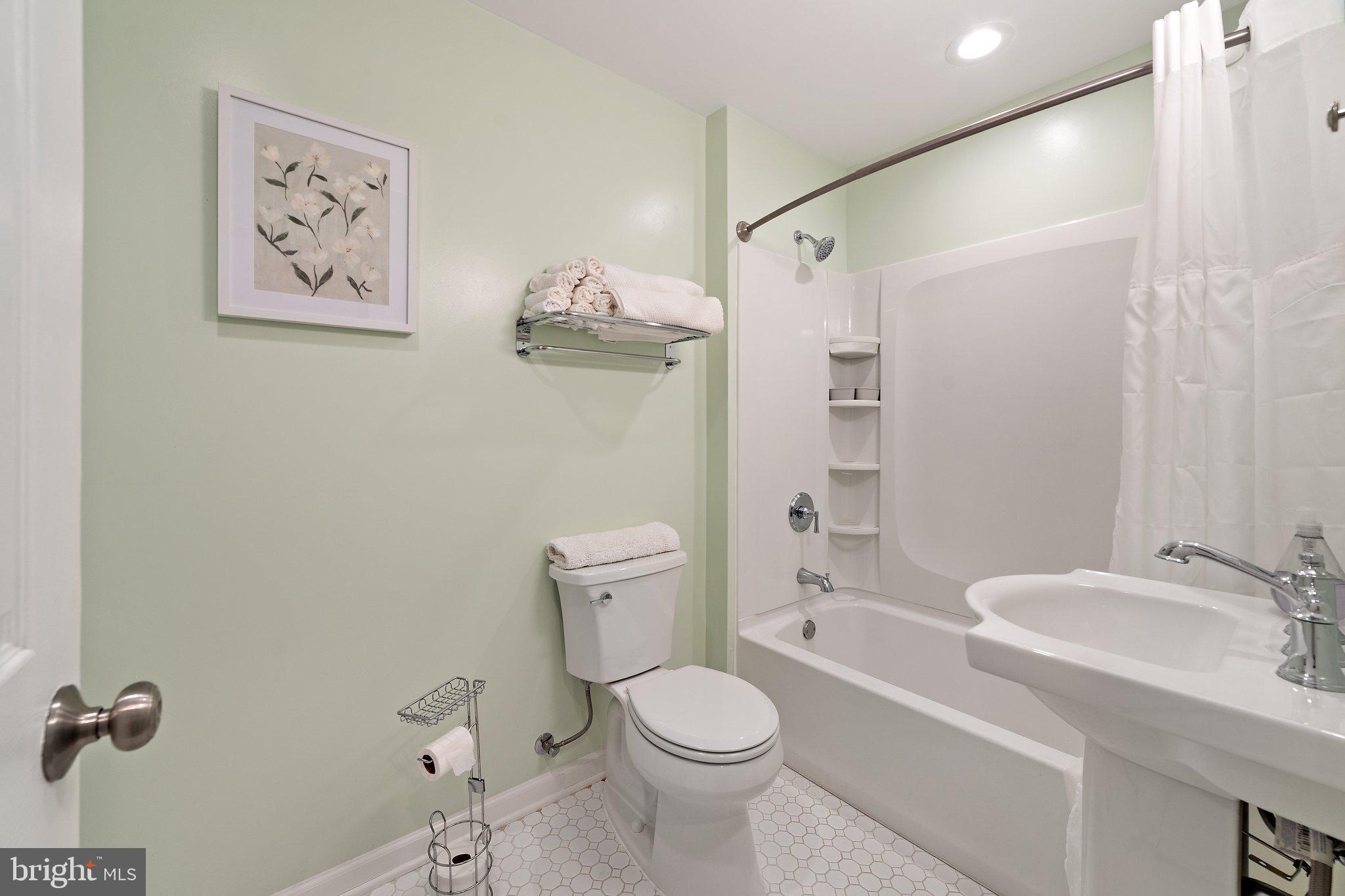 7258 Baldwin Ridge Road, Unit A Warrenton, VA 20187 - Photo 25 of 31