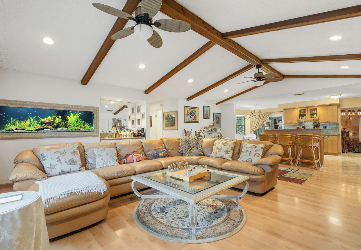 21929 Pine Trace Boca Raton, FL 33428 - Photo 2 of 20 IMG_3504