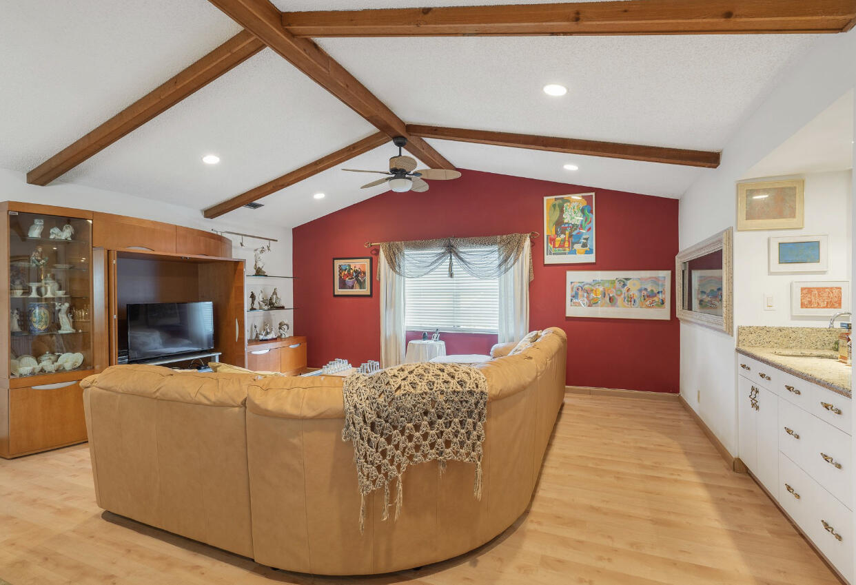 21929 Pine Trace Boca Raton, FL 33428 - Photo 9 of 20 IMG_3517