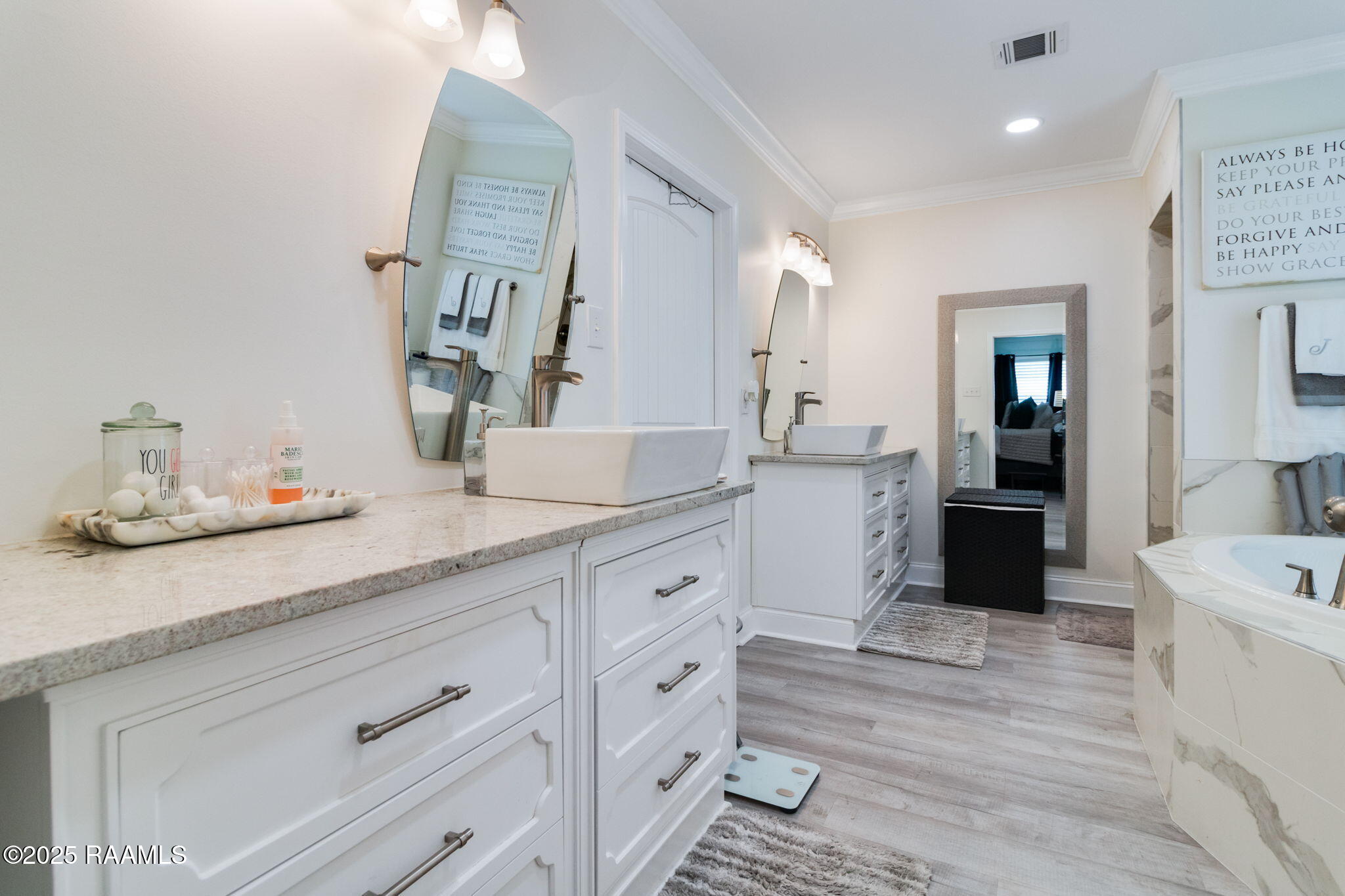 1274 Camp Bon Temps Road Breaux Bridge, LA 70517 - Photo 18 of 28 Primary bathroom