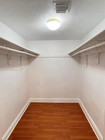 $1,750 | 5201 Geneva Court, Unit 307, Doral, FL 33166