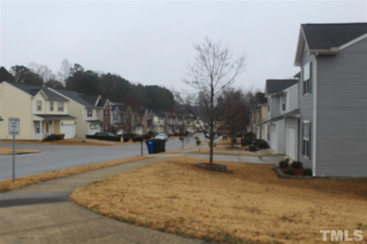 3339 Dutchman Road Raleigh, NC 27610 - Photo 3 of 4