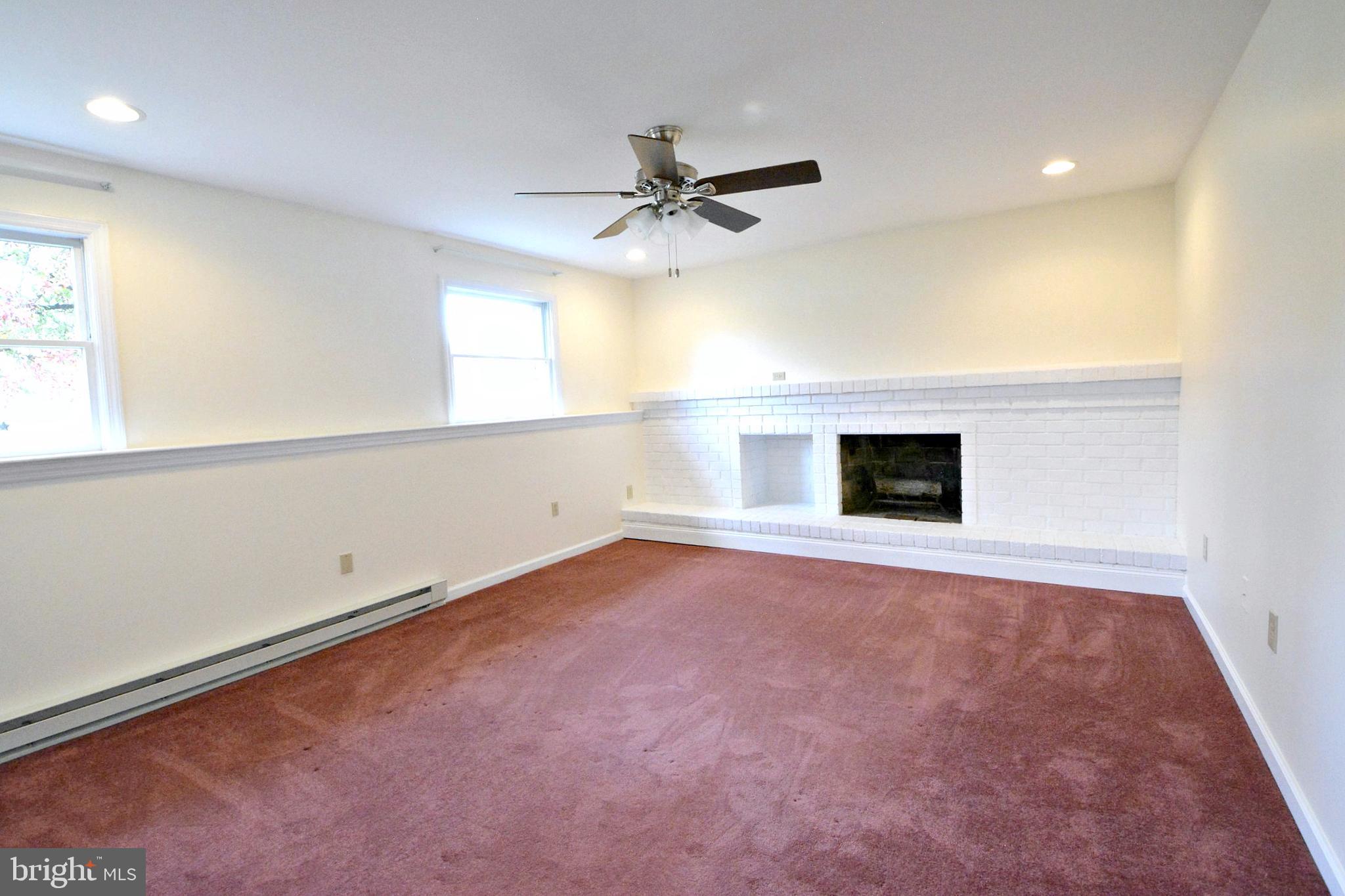 323 Coventry Lane Lititz, PA 17543 - Photo 3 of 21 Family Room