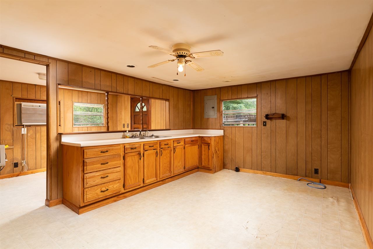 373 Swafford Road Decatur, TN 37322 - Photo 6 of 23 Gallery Image 6