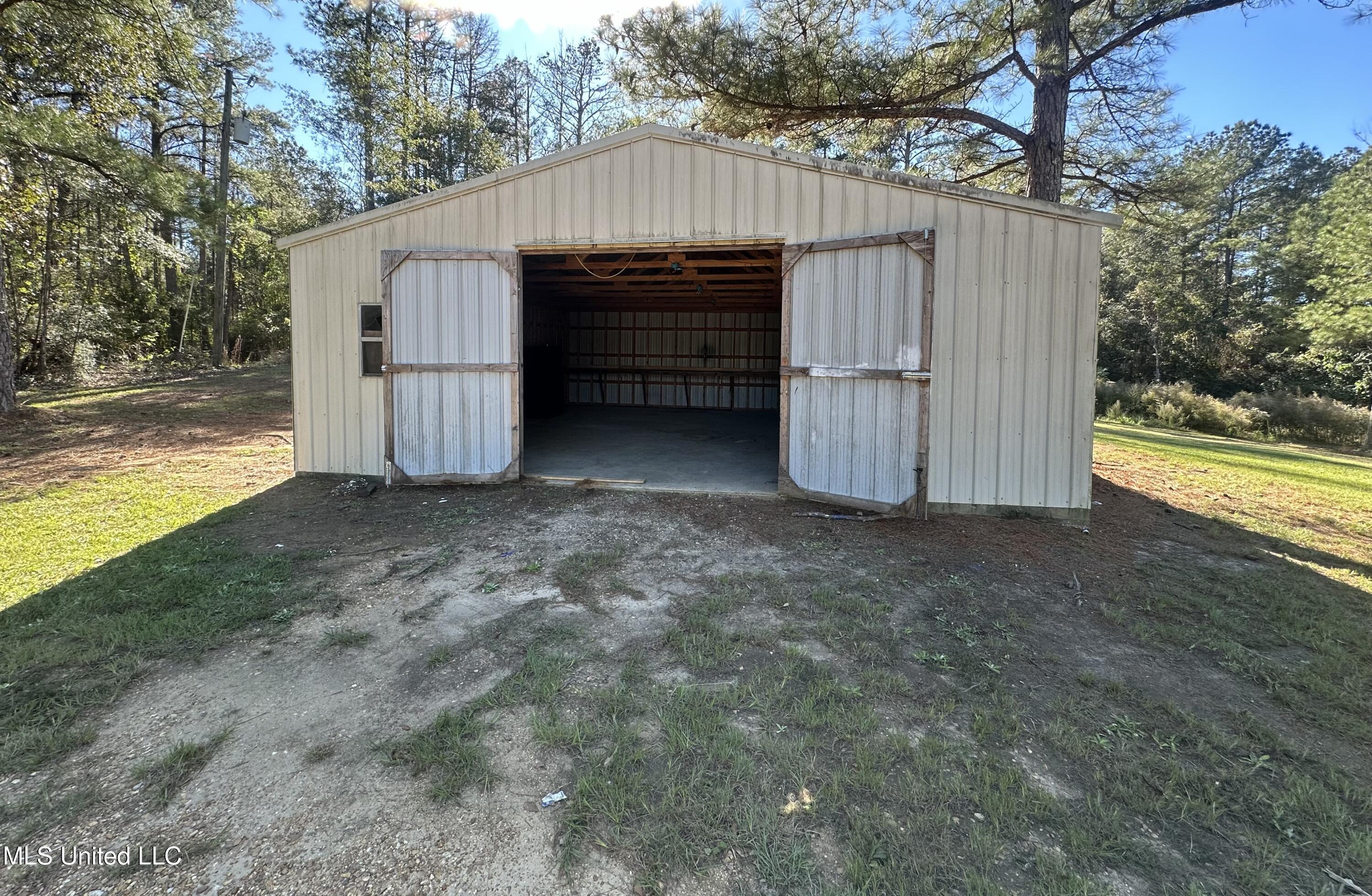 4701 County Farm Road Liberty, MS 39645 - Photo 23 of 26 IMG_2777