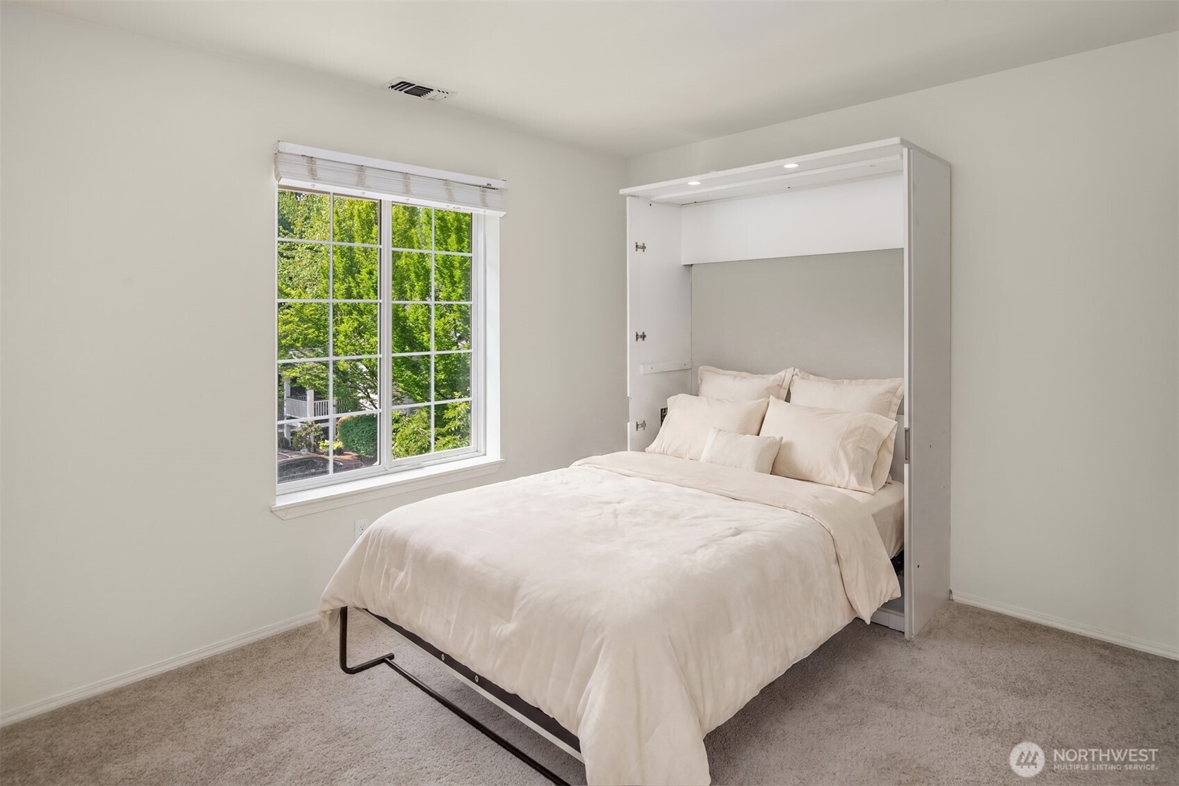 12113 Northeast 172nd Place, Unit J202 Bothell, WA 98011 - Photo 24 of 34