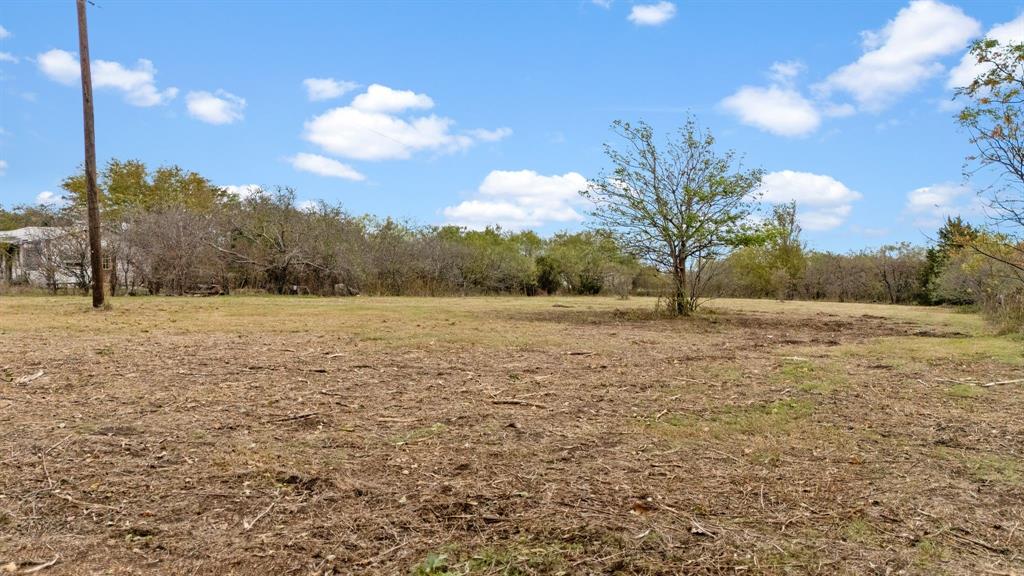 870 Wagoner Road Waco, TX 76705 - Photo 17 of 26 a view of a yard