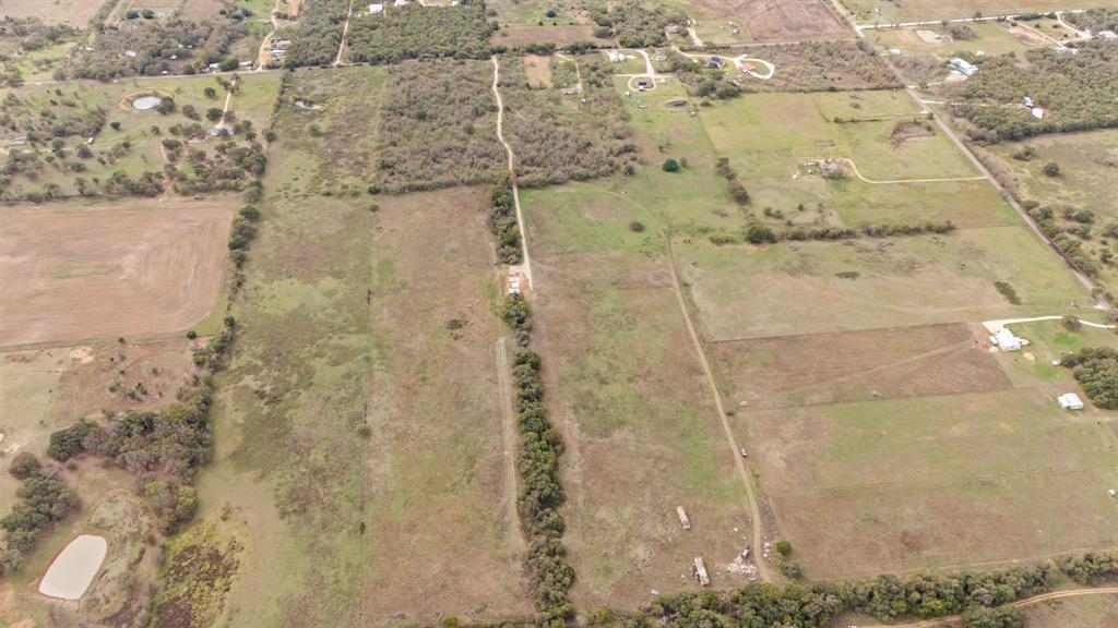 870 Wagoner Road Waco, TX 76705 - Photo 24 of 26 a bathroom with a shower