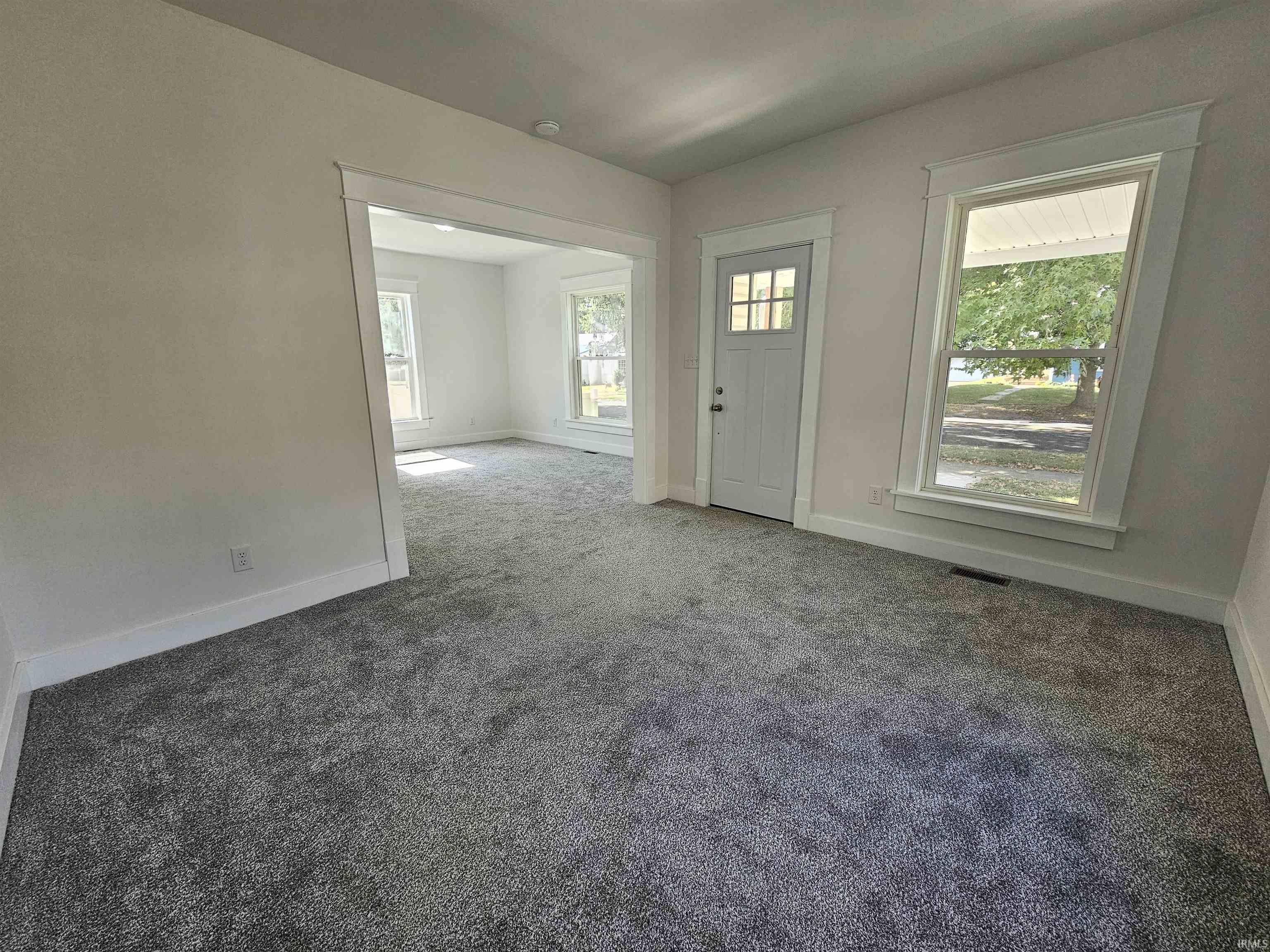 1036 South Webster Street Kokomo, IN 46902 - Photo 2 of 25