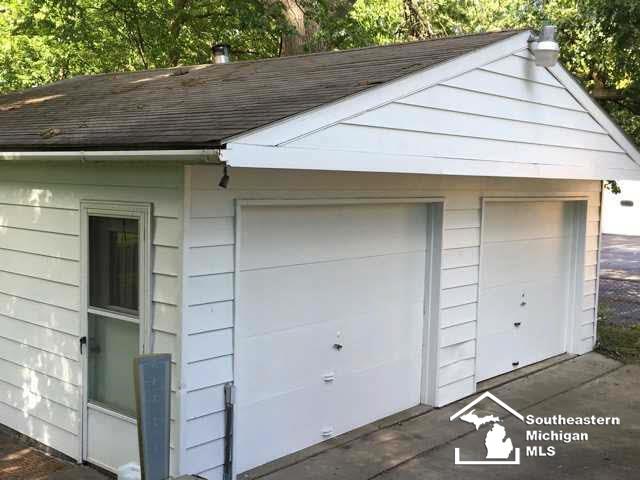 1114 West Temperance Road Temperance, MI 48182 - Photo 2 of 27 2 Car Detached Garage