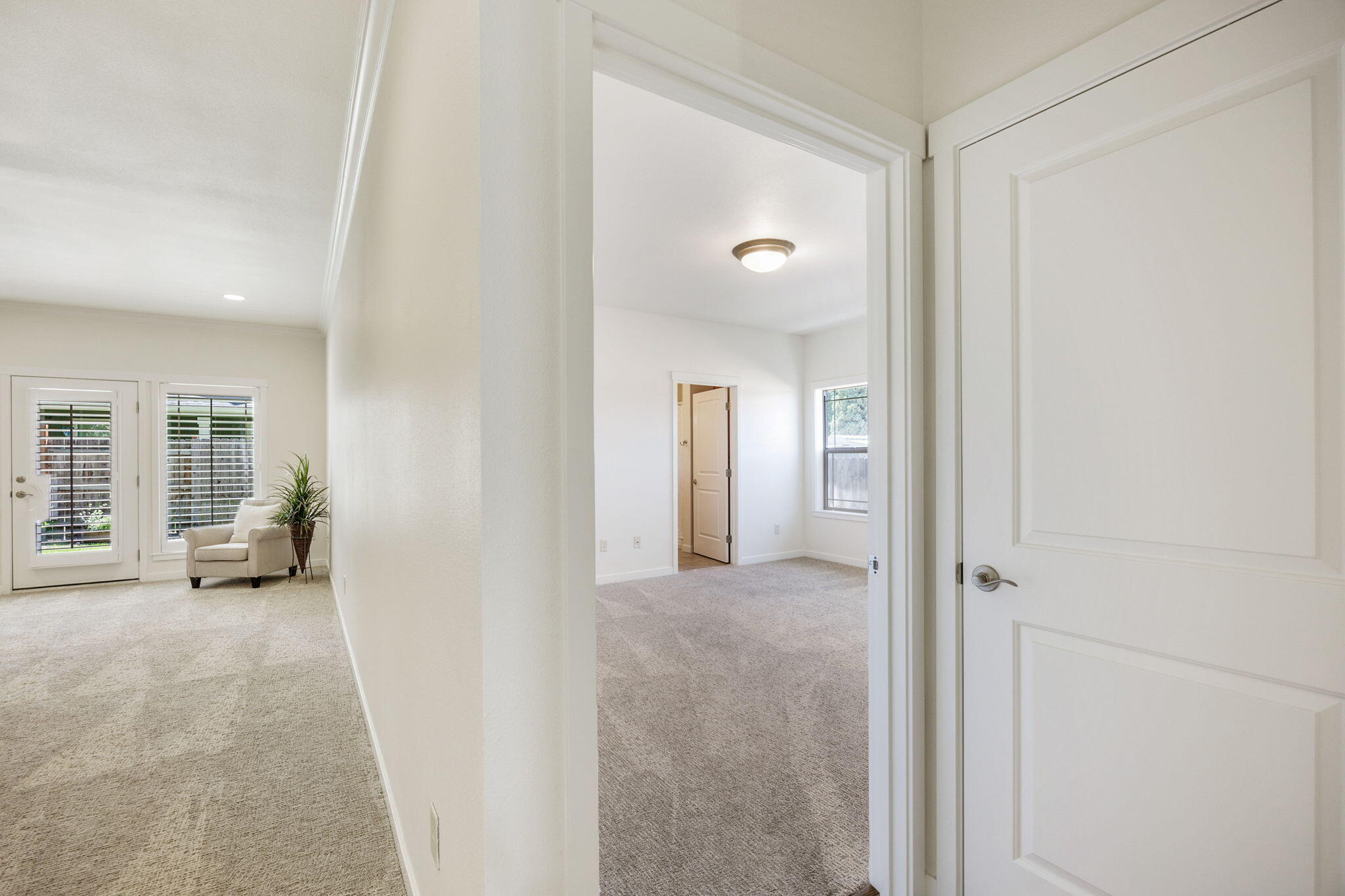 641 Spring Valley Drive Medford, OR 97501 - Photo 22 of 39 A23