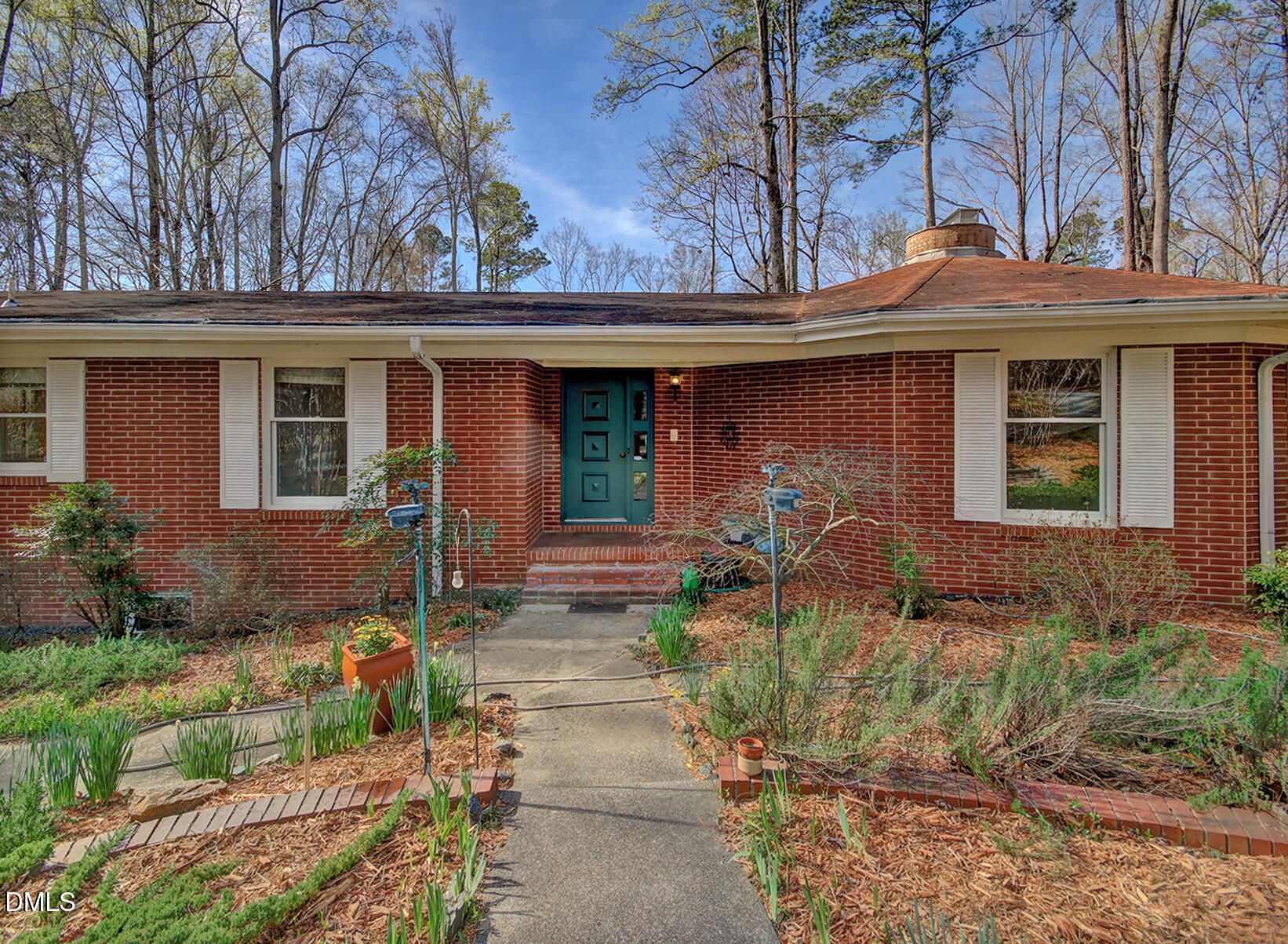 5111 Tudor Place Durham, NC 27713 - Photo 6 of 34 Front Gardens