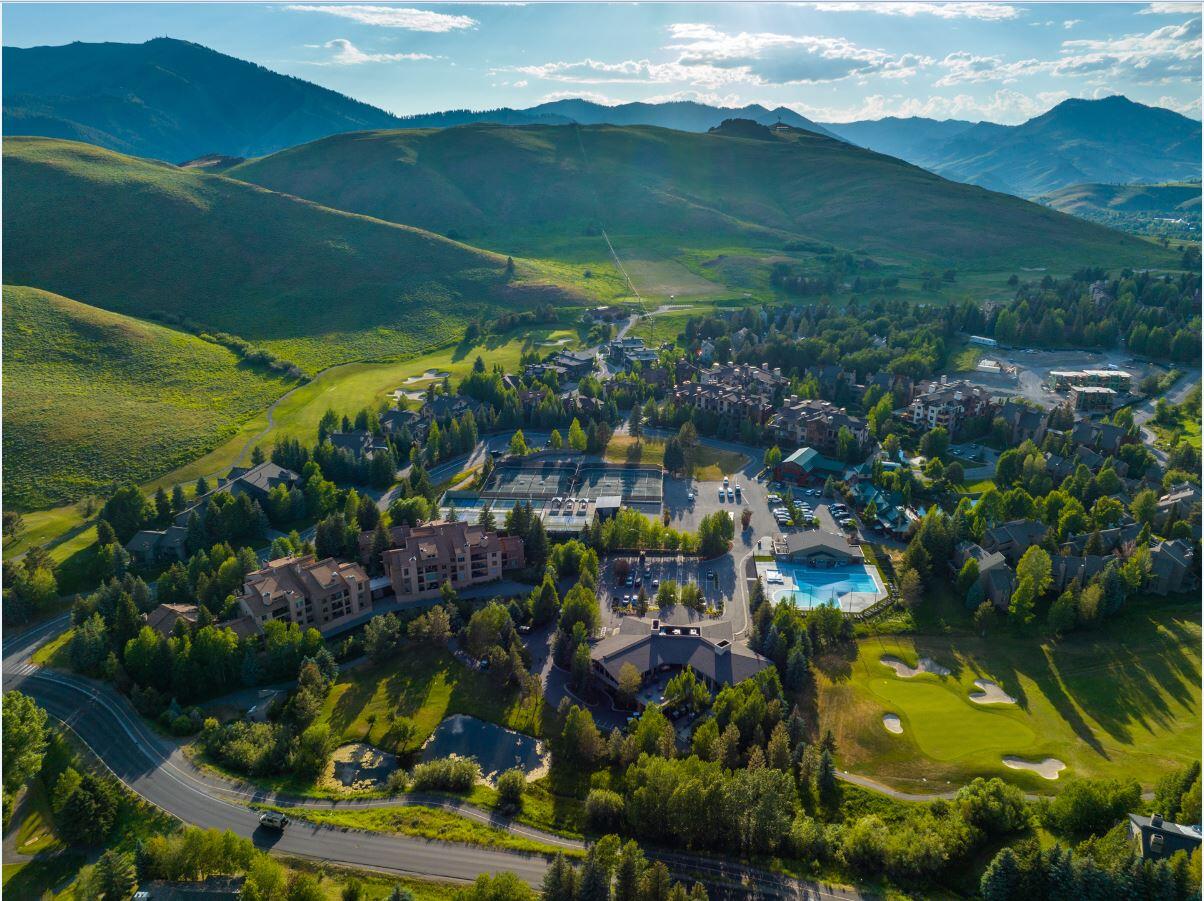 111 Angani Way, Unit 2071 Sun Valley, ID 83353 - Photo 12 of 16 Elkhorn Village Summer