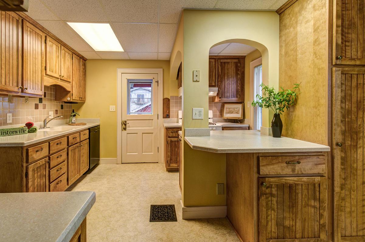 37 Arden Road Columbus, OH 43214 - Photo 5 of 36 Gallery Image 5