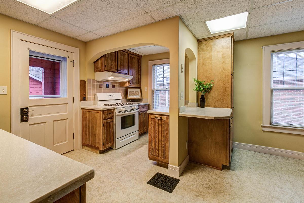 37 Arden Road Columbus, OH 43214 - Photo 6 of 36 Gallery Image 6