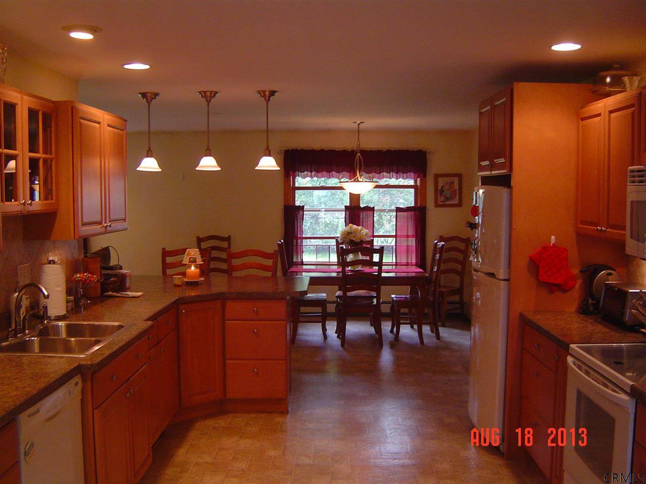 1110 Roberta Road Rotterdam, NY 12303 - Photo 3 of 11 Photo 3