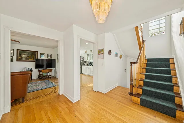 $850,000 | 6433 Drake Avenue, Lincolnwood, IL 60712