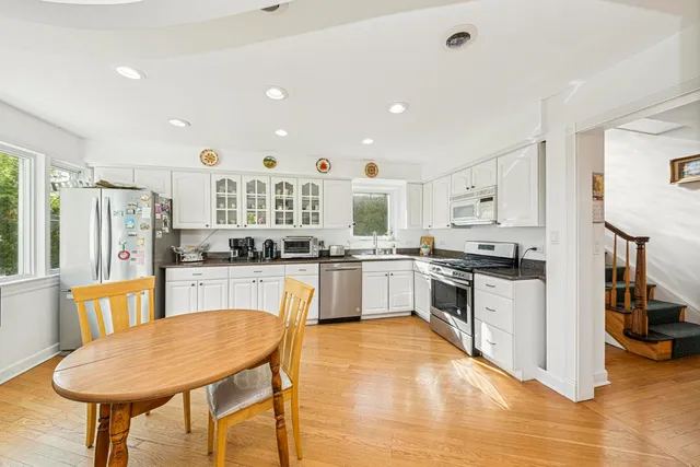 $850,000 | 6433 Drake Avenue, Lincolnwood, IL 60712