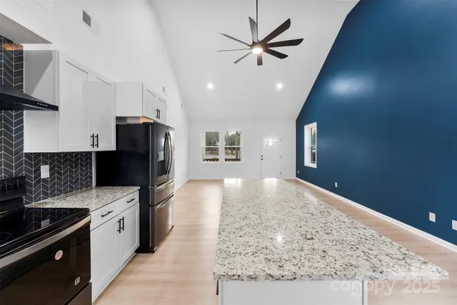 $275,000 | 516 North Mulberry Street, Cherryville, NC 28021