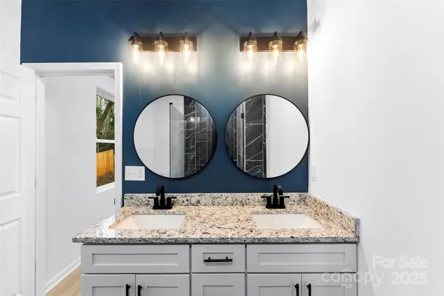 $275,000 | 516 North Mulberry Street, Cherryville, NC 28021