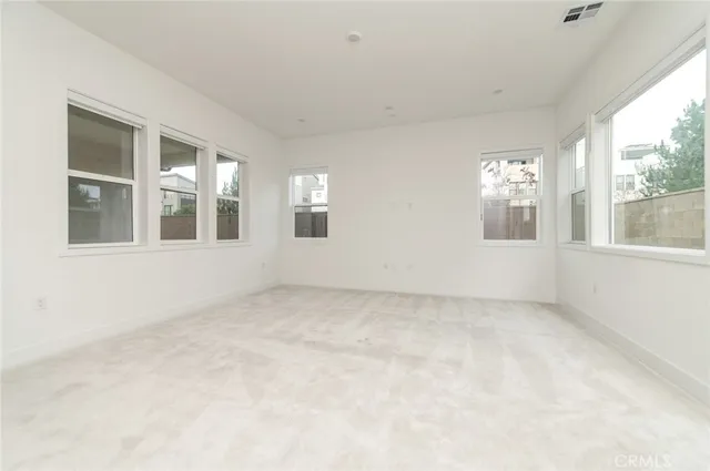 $6,000 | 224 Lexford, Irvine, CA 92618