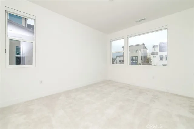 $6,000 | 224 Lexford, Irvine, CA 92618