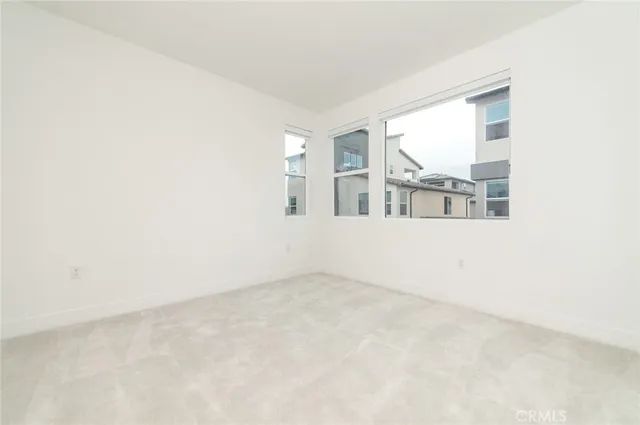 $6,000 | 224 Lexford, Irvine, CA 92618