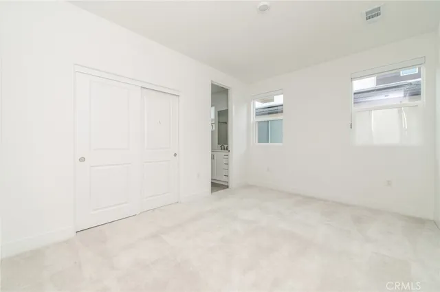 $6,000 | 224 Lexford, Irvine, CA 92618