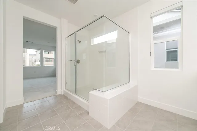 $6,000 | 224 Lexford, Irvine, CA 92618