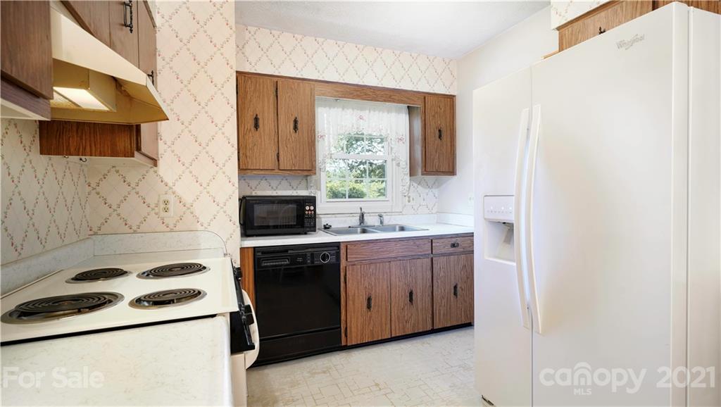 34 Fieldcrest Road Arden, NC 28704 - Photo 11 of 26 Gallery Image 11