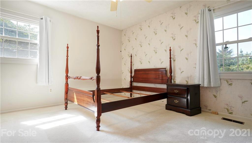 34 Fieldcrest Road Arden, NC 28704 - Photo 16 of 26 Gallery Image 16