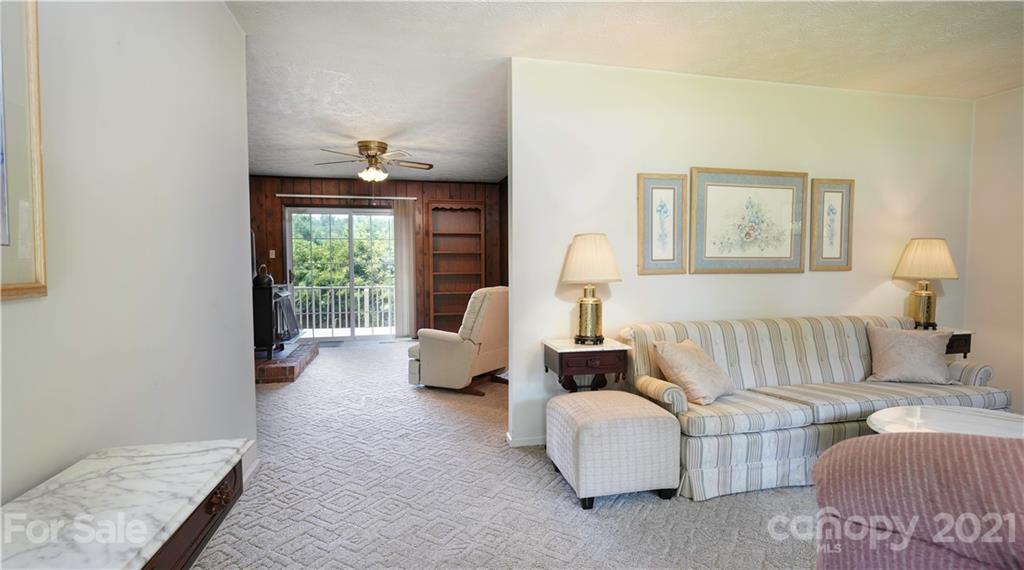 34 Fieldcrest Road Arden, NC 28704 - Photo 3 of 26 Gallery Image 3