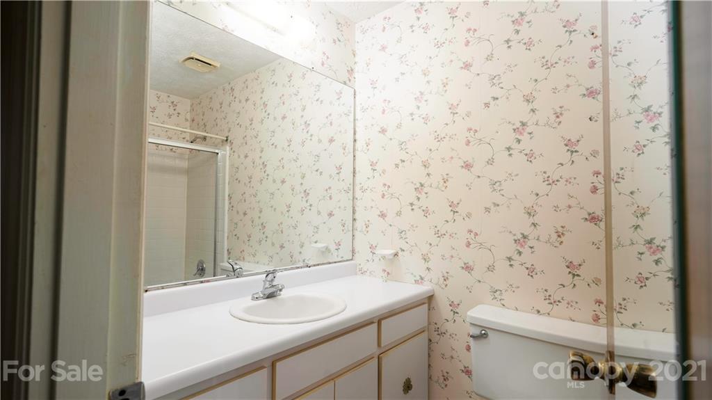 34 Fieldcrest Road Arden, NC 28704 - Photo 23 of 26 Gallery Image 23