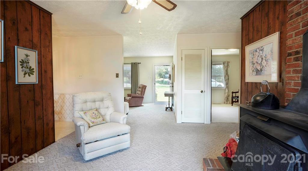 34 Fieldcrest Road Arden, NC 28704 - Photo 7 of 26 Gallery Image 7