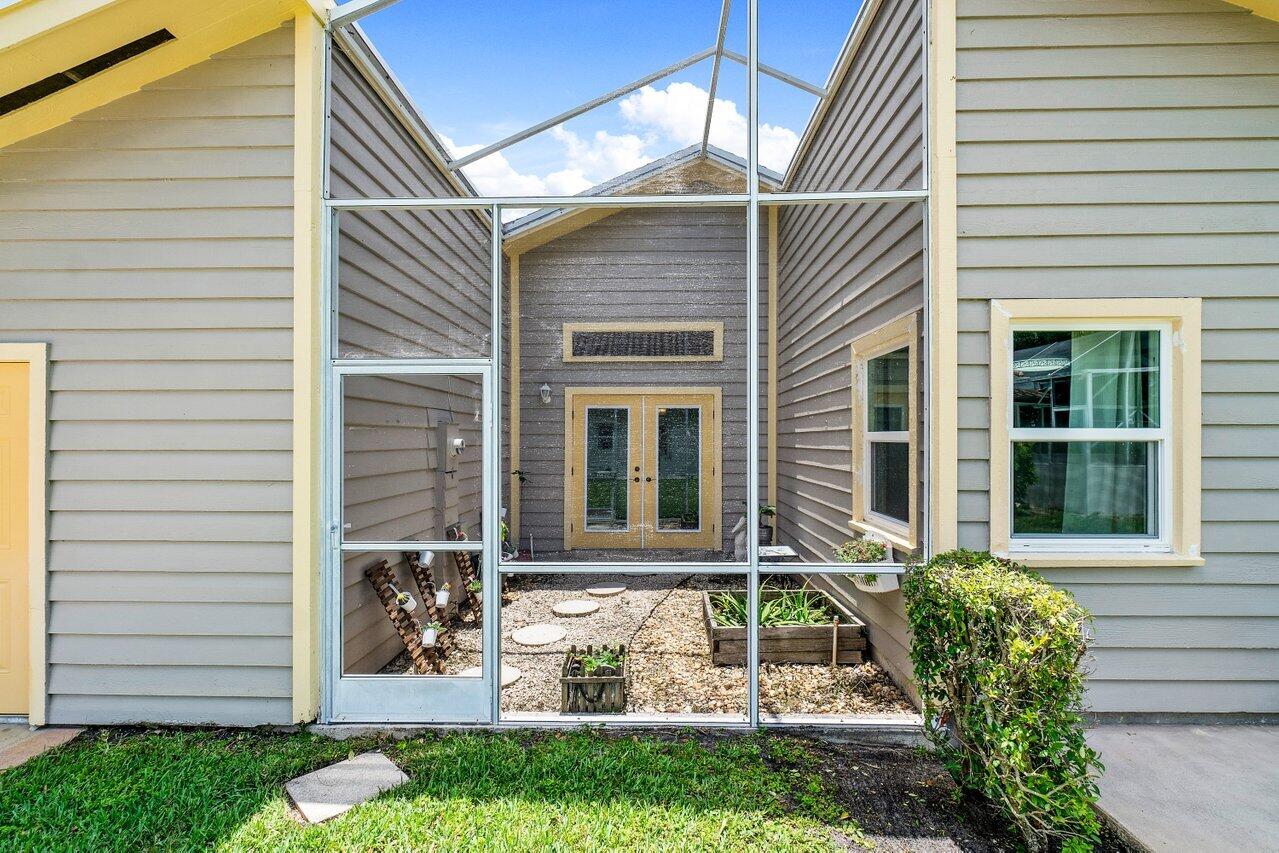 4278 Fox Trace Road Boynton Beach, FL 33436 - Photo 3 of 42 2