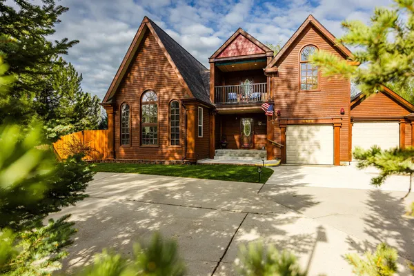 $799,000 | 1902 Sparrow Hawk Road, Sheridan, WY 82801