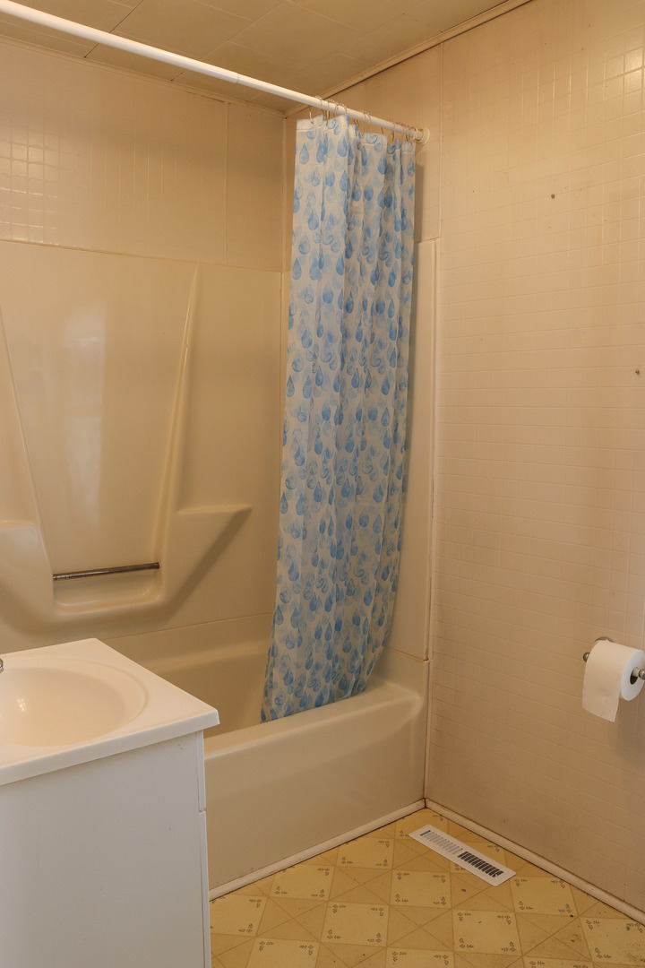 814 West Park Street Morrison, IL 61270 - Photo 13 of 37