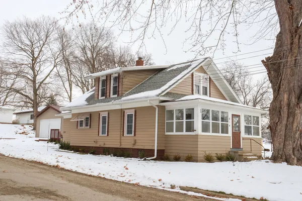$129,000 | 814 West Park Street, Morrison, IL 61270