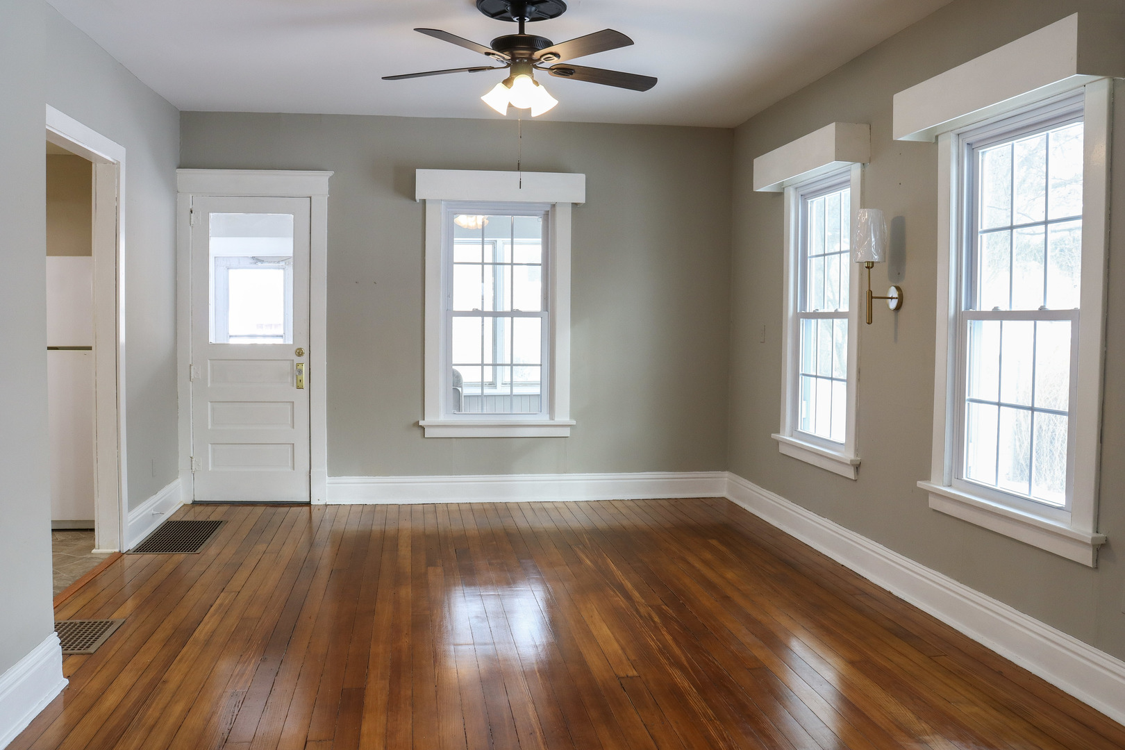 814 West Park Street Morrison, IL 61270 - Photo 8 of 37