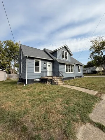 $139,900 | 1401 West Elm Street, Bloomington, IL 61701