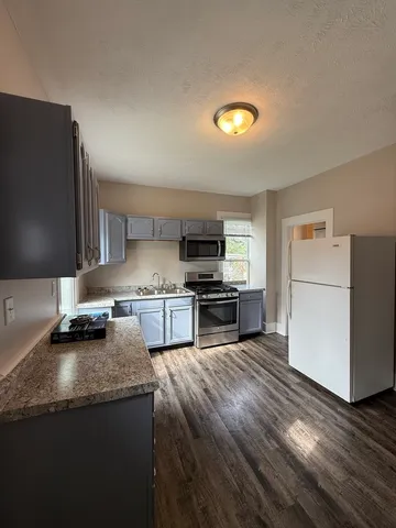 $139,900 | 1401 West Elm Street, Bloomington, IL 61701