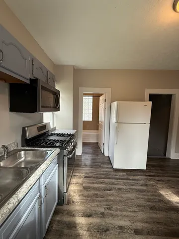 $139,900 | 1401 West Elm Street, Bloomington, IL 61701