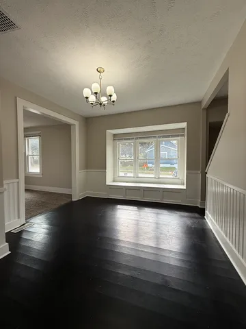 $139,900 | 1401 West Elm Street, Bloomington, IL 61701