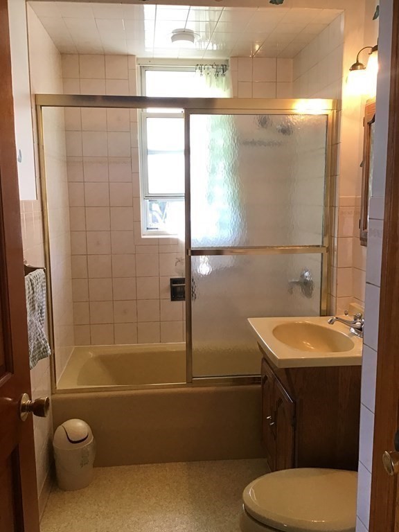14 Caprera Road Worcester, MA 01604 - Photo 17 of 28 Gallery Image 17