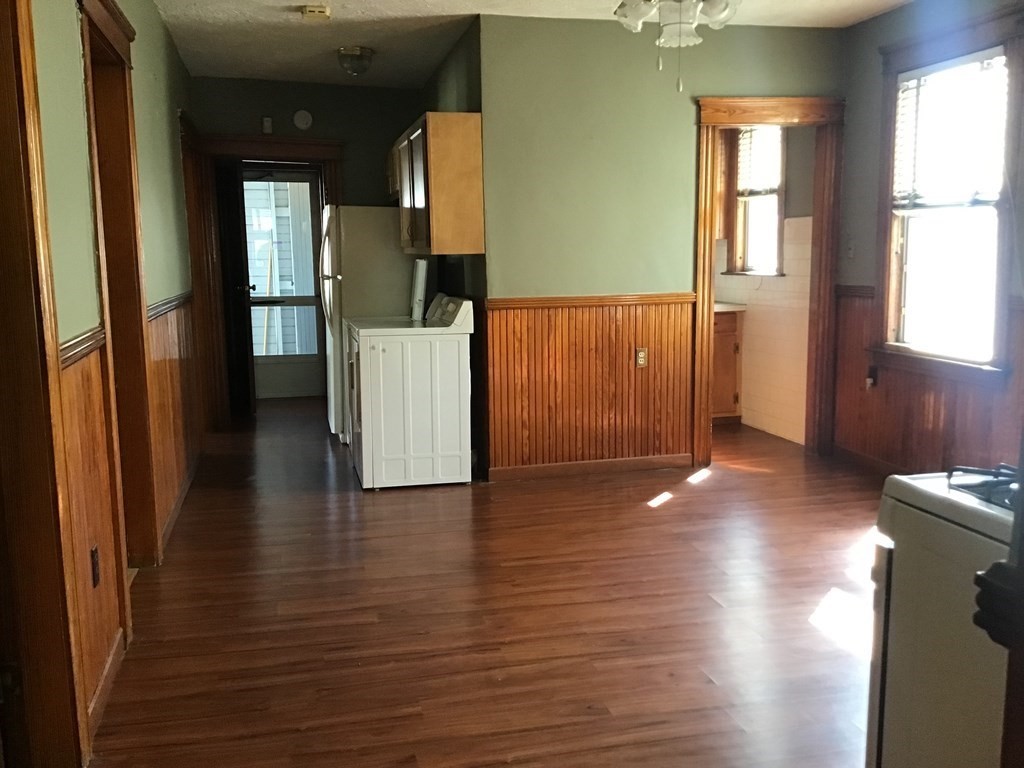 14 Caprera Road Worcester, MA 01604 - Photo 4 of 28 Gallery Image 4