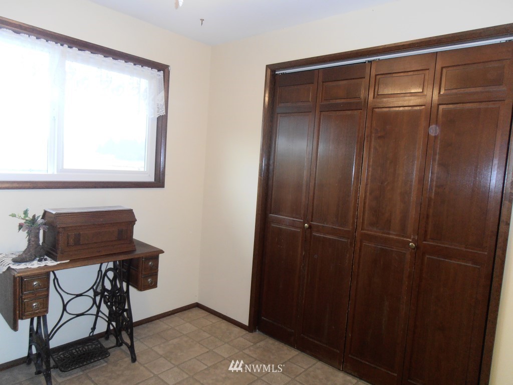 127 Schreiner Road Chehalis, WA 98532 - Photo 8 of 17