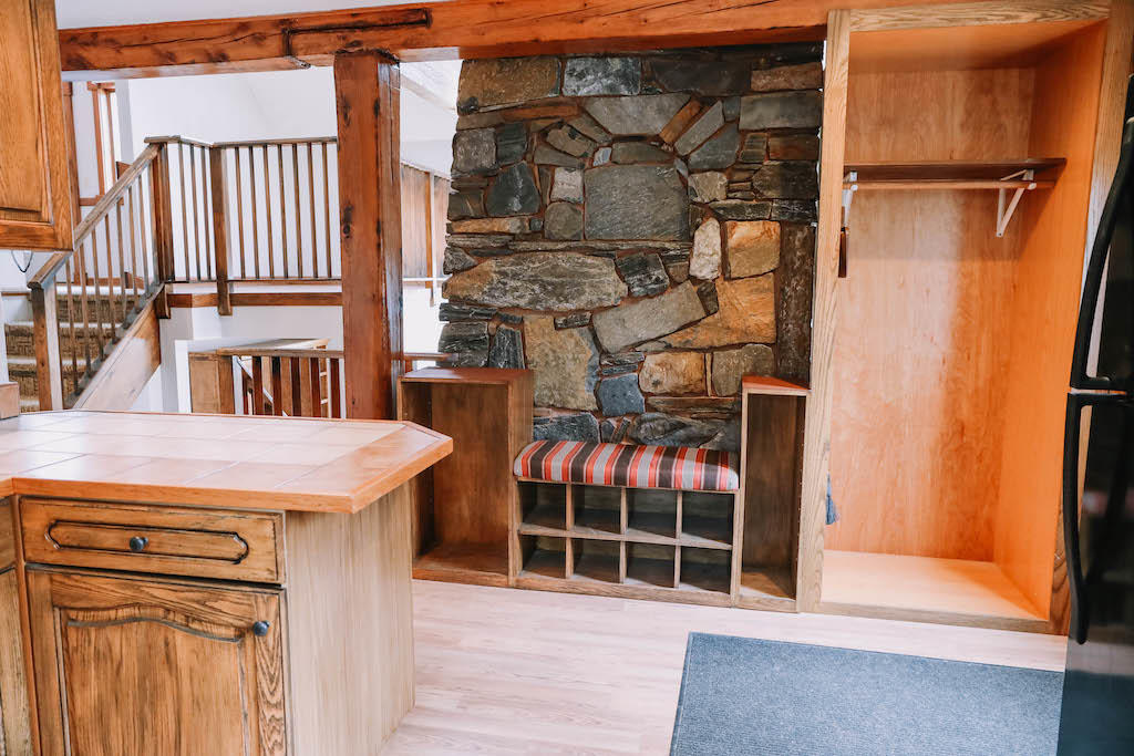 160 Clark Road Albion, ME 04910 - Photo 5 of 24 Entryway