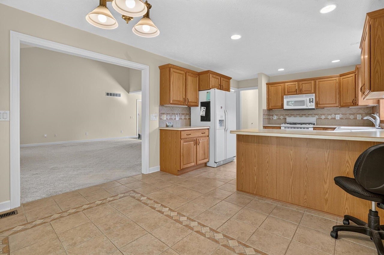4729 Dimond Way Dimondale, MI 48821 - Photo 20 of 76 Gallery Image 20