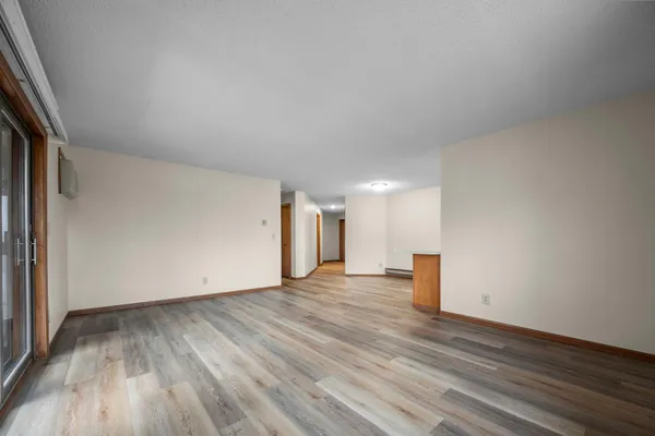 $188,000 | 4870 Babcock Trail, Unit 333, Inver Grove Heights, MN 55077