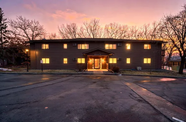 $188,000 | 4870 Babcock Trail, Unit 333, Inver Grove Heights, MN 55077